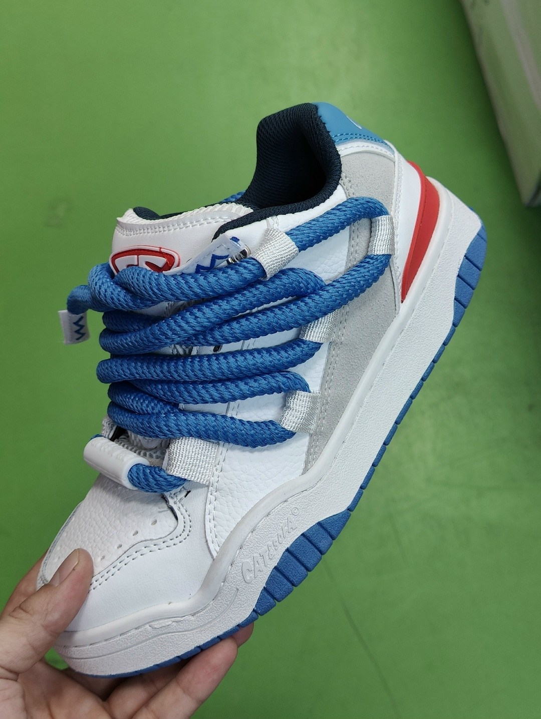 кроссовки женскиe,кроссовки женские мужские,кроссовки удобные,кроссовки мужской,спортивная