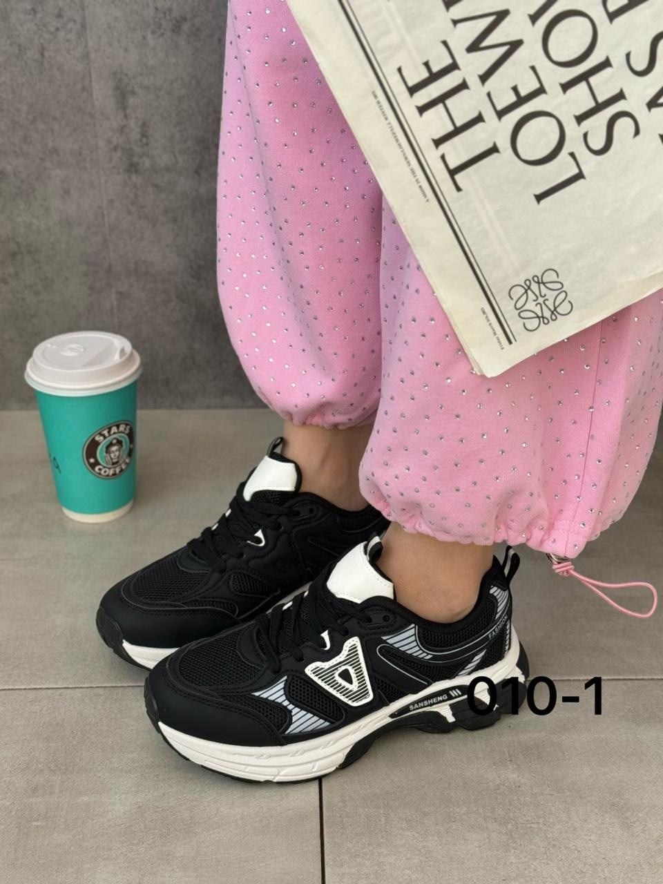 женские кроссовки,,кроссовки модные,кроссовка,кроссовки женские модные