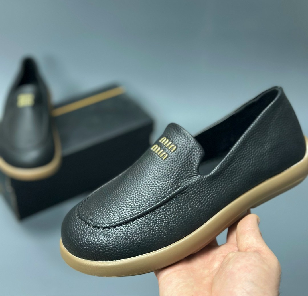 ,кожаные лоферы,лоферы прада женские,лоферы prada,женские кожаные лоферы