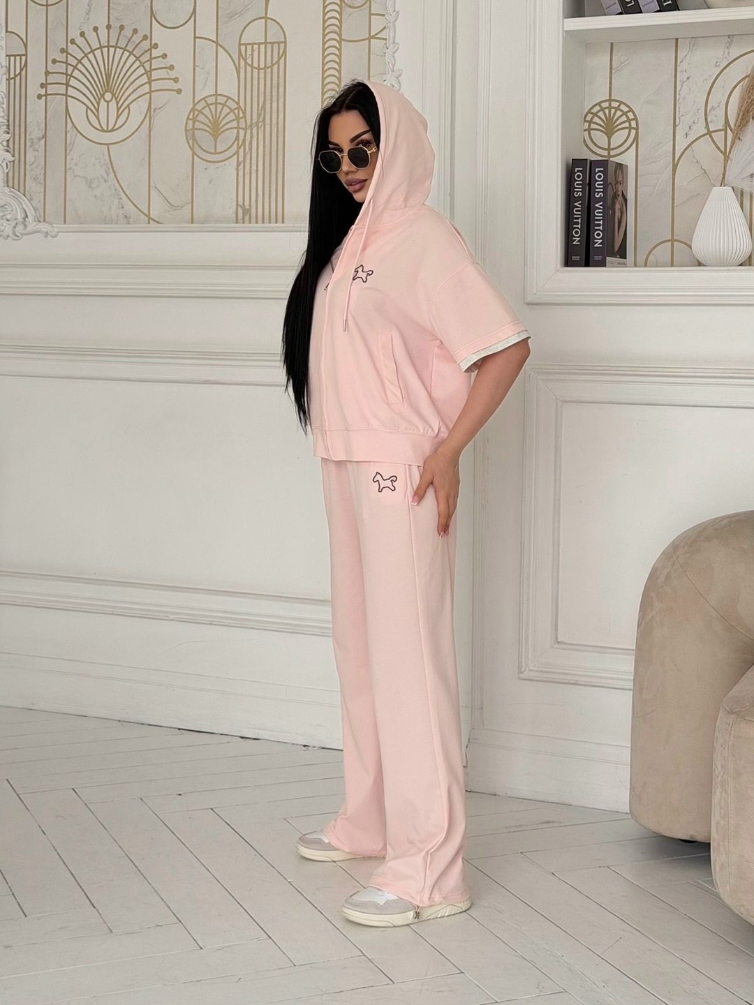 костюм женский,женский спортивный костюм,спортивный костюм,стильные женские костюмы,велюровый костюм