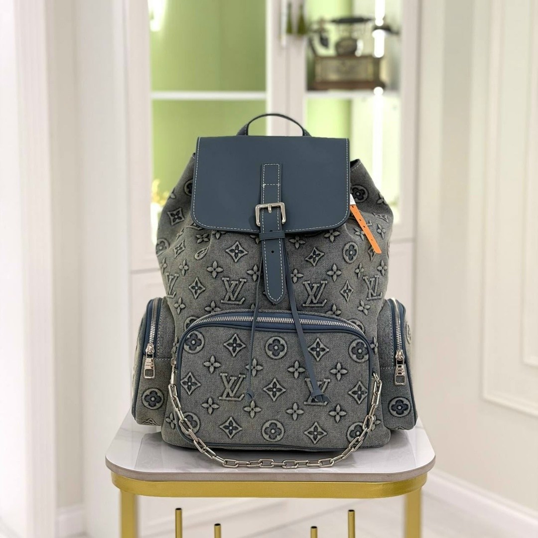 рюкзак луи виттон голубой женский,рюкзак louis vuitton,рюкзак луи виттон,брендовые рюкзаки,рюкзак женский