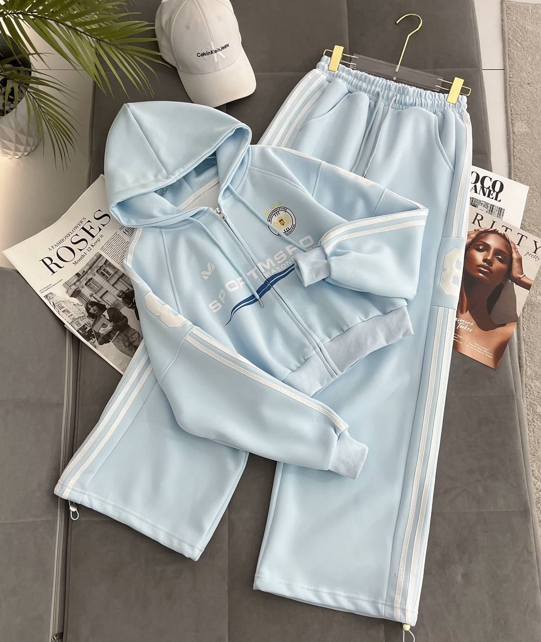 спортивный костюм адидас красный женский,костюм спортивный,спортивные костюмы женские,спортивный костюм спортивные костюмы,трикотажные костюмы