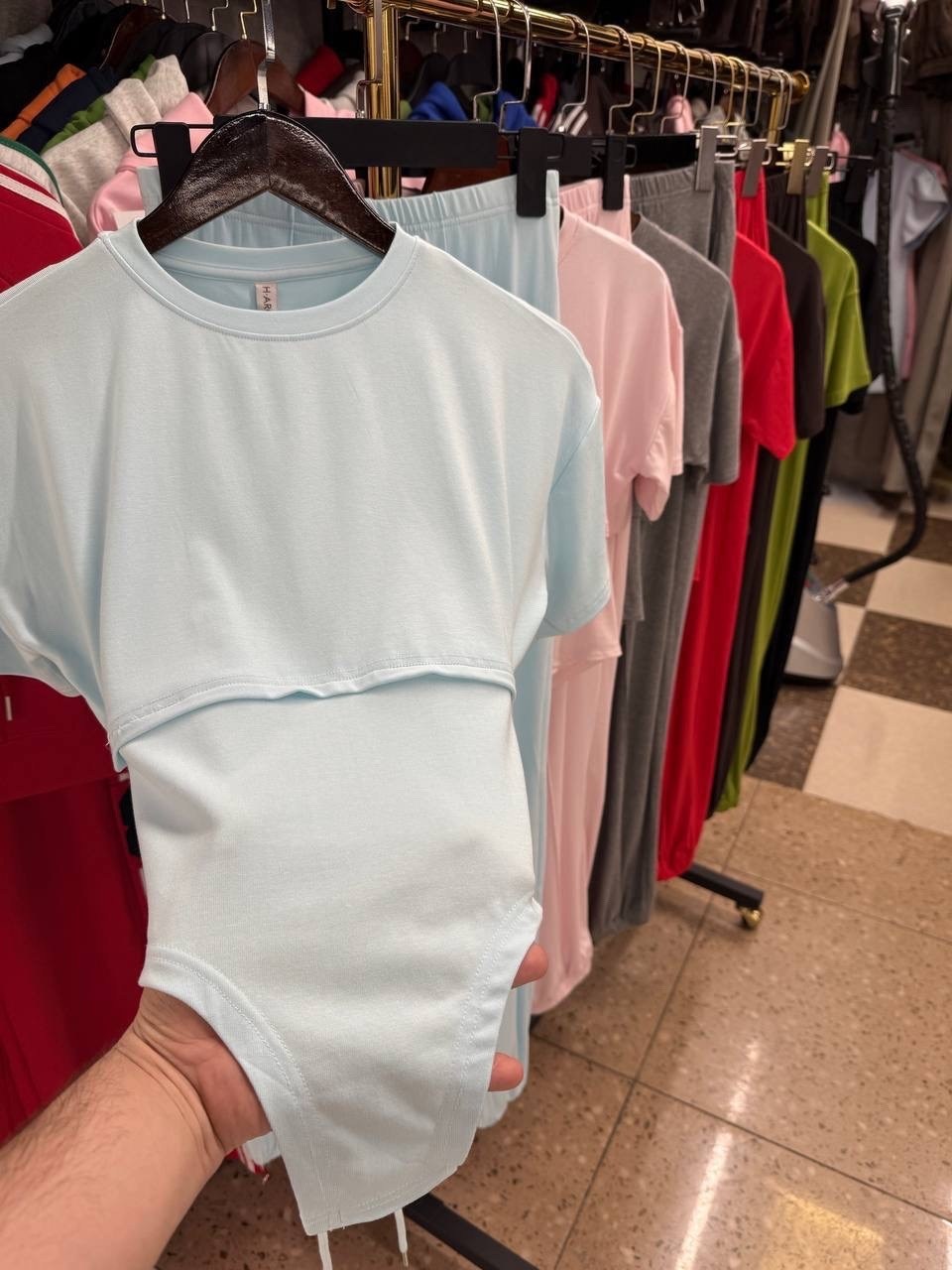 трикотажные костюмы,,женские костюмы,женские комбинезоны,платья