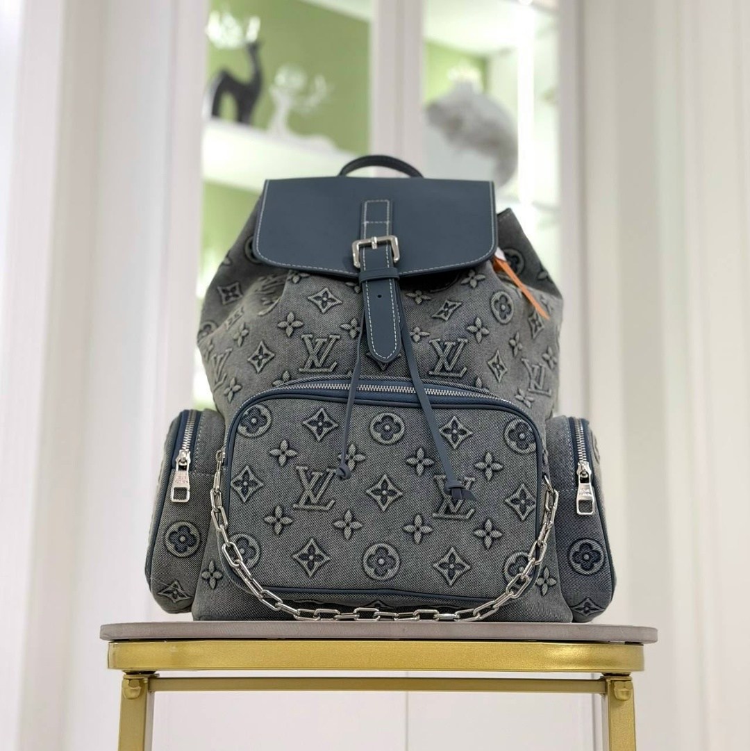рюкзак луи виттон голубой женский,рюкзак louis vuitton,рюкзак луи виттон,брендовые рюкзаки,рюкзак женский
