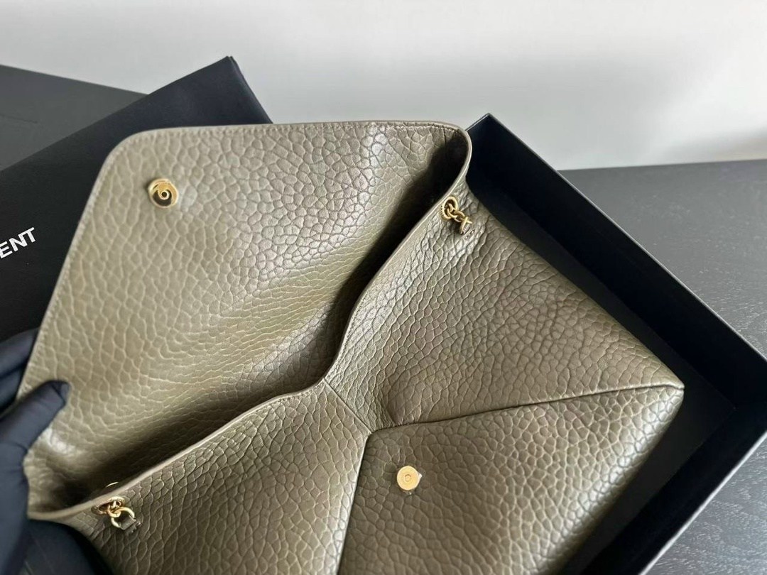 сумка женская yves saint laurent,yves saint laurent сумка,сумка saint laurent,клатч saint laurent,большой кожаный клатч ysl envelope pouch saint laurent цвет black