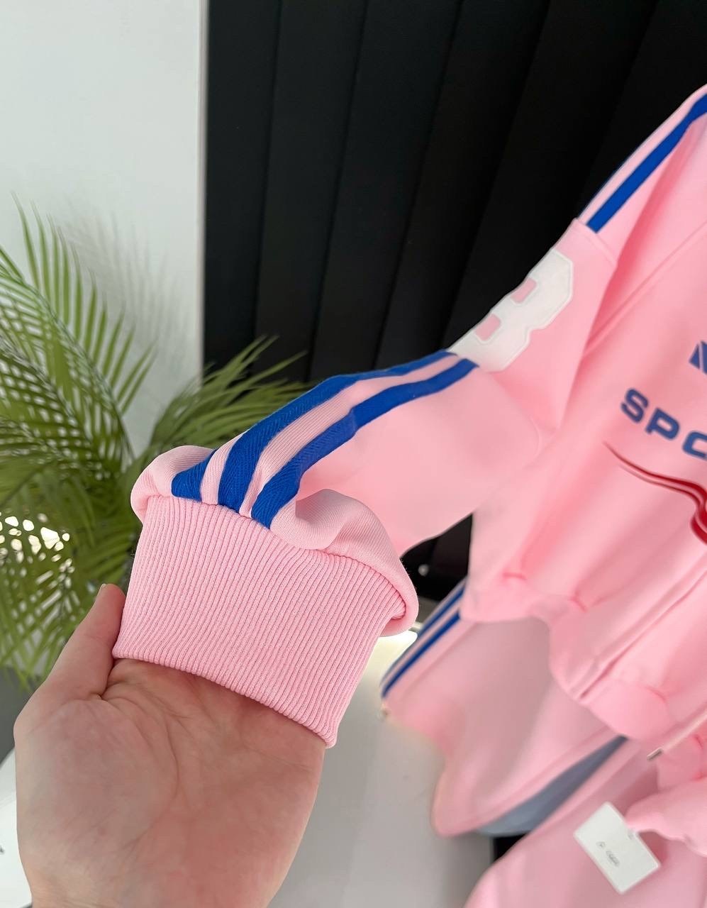 спортивный костюм адидас красный женский,костюм спортивный,спортивные костюмы женские,спортивный костюм спортивные костюмы,трикотажные костюмы