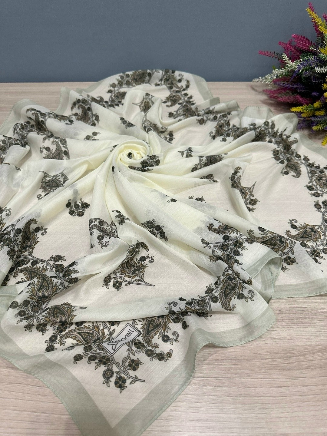 женские платки,платок,платки шелковые,шарфы для женщин,платки большие