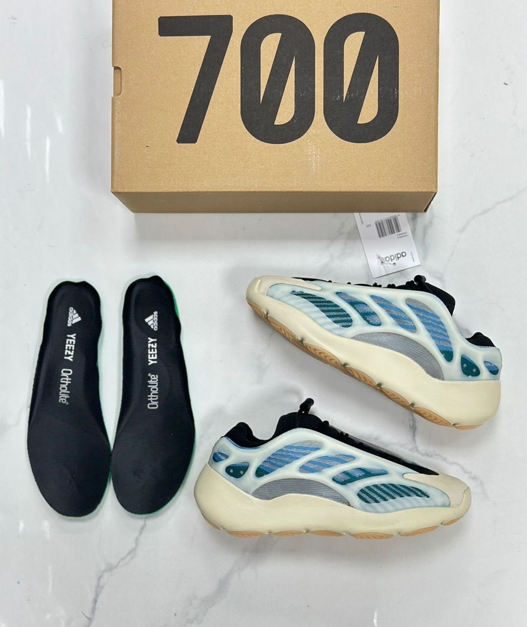 кроссовки adidas yeezy boost 700 v3,adidas yeezy boost 700 v 3,adidas yeezy boost 700,кроссовки adidas yeezy boost 700,кроссовки adidas yeezy boost 700 v3 цвет белый