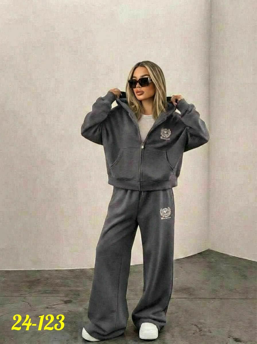 cпортивный костюм женский на флисе,спортивные костюмы женские,костюм спортивные женские костюмы,костюм спортивный,женский костюм на флисе