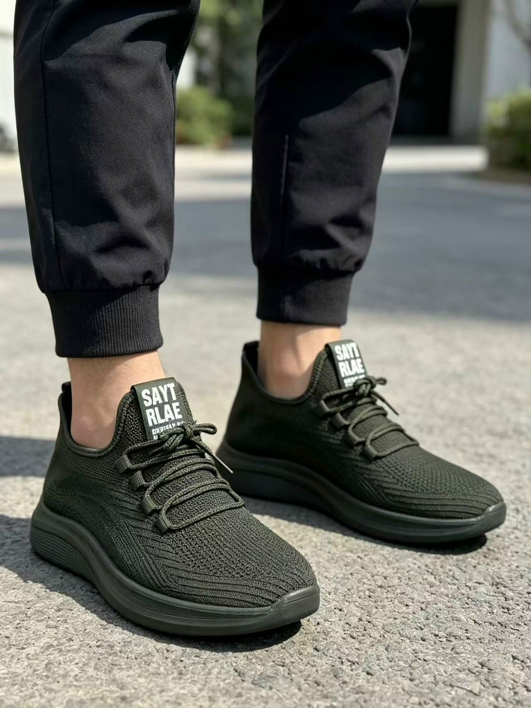 ,мужские кроссовки,модные мужские кроссовки,мужская спортивная ,кроссовки мужские повседневные