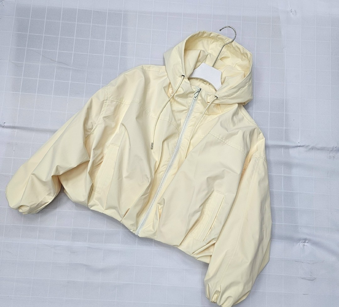 повседневная куртка,легкая куртка,тонкая куртка,куртка модная,куртка женская