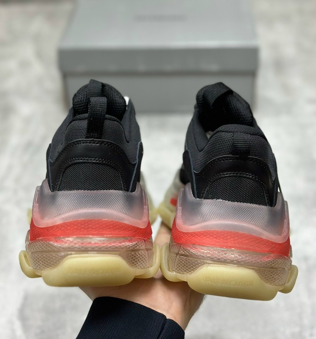 кроссовки баленсиага женские реплика,balenciaga кроссовки женские,кроссовки balenciaga triple s,кроссовки balenciaga,balenciaga triple s clear sole