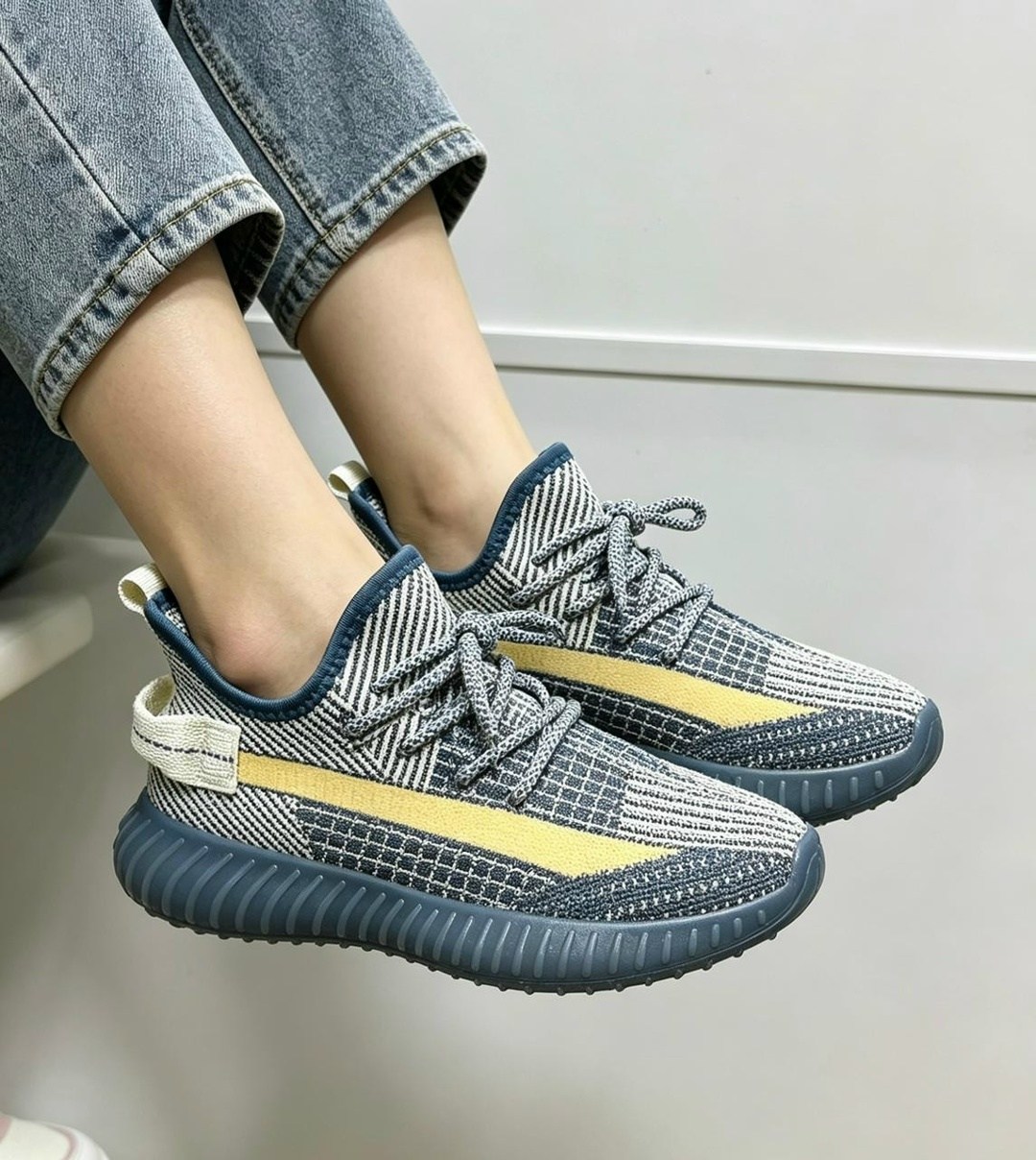 adidas yeezy boost 350 v2 sand taupe,adidas yeezy boost 350,yeezy boost 350 v 2,yeezy boost 350 v2 true form eg7492,кроссовки yeezy