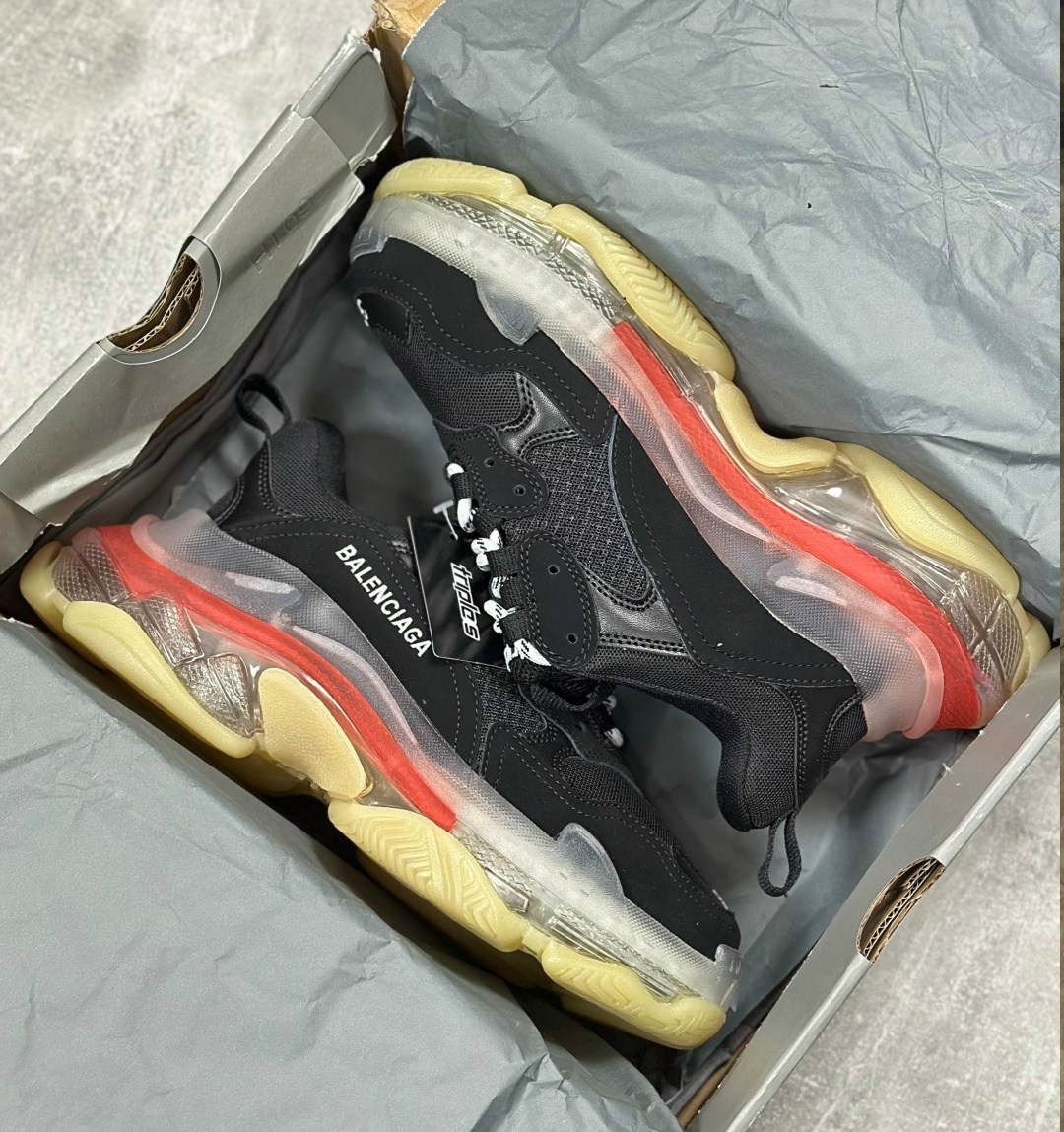 кроссовки баленсиага женские реплика,balenciaga кроссовки женские,кроссовки balenciaga triple s,кроссовки balenciaga,balenciaga triple s clear sole