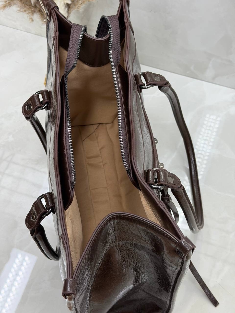 сумка баленсиага бежевая,сумка баленсиага металлик,баленсиага сумка,balenciaga city bag,сумка balenciaga