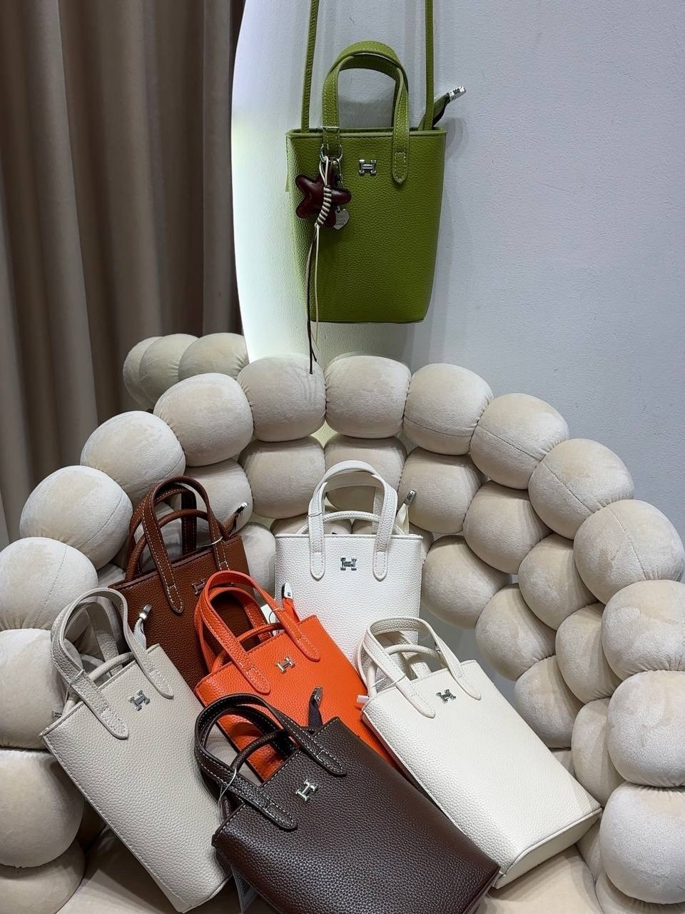 женская жилетка,модные образы,стильные наряды,жилетка