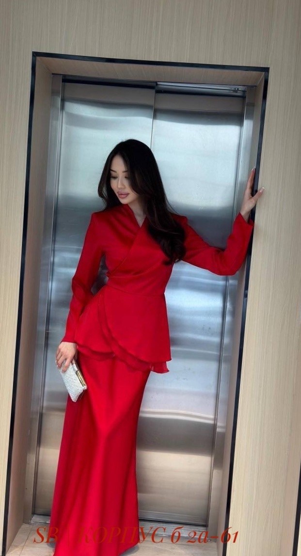 вечерние платья,белые костюмы,наряд на свадьбу,фасон платья