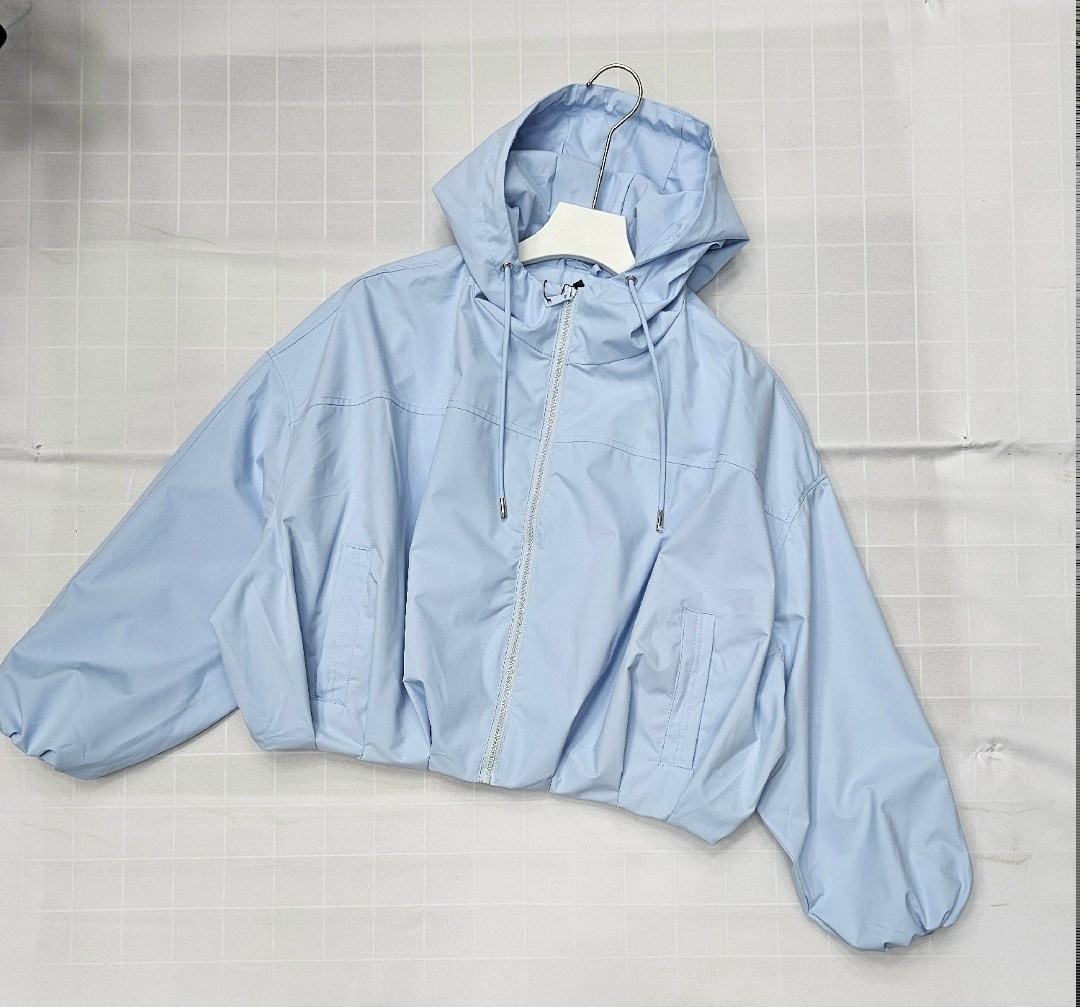 повседневная куртка,легкая куртка,тонкая куртка,куртка модная,куртка женская