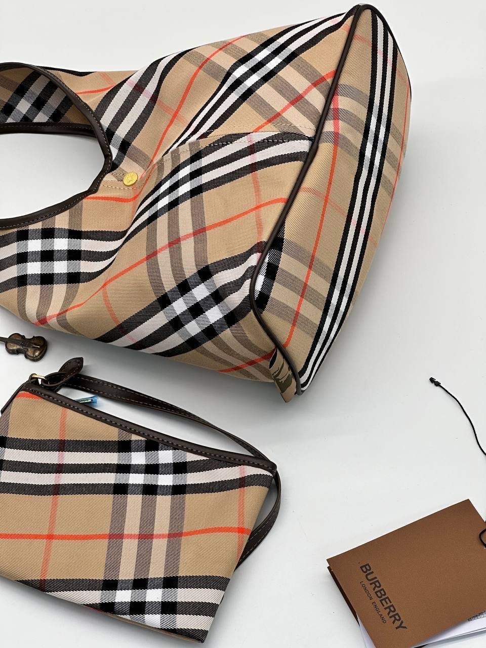 burberry сумка хобо,сумка burberry nova check,сумка burberry,женская сумка burberry,сумка тоут burberry