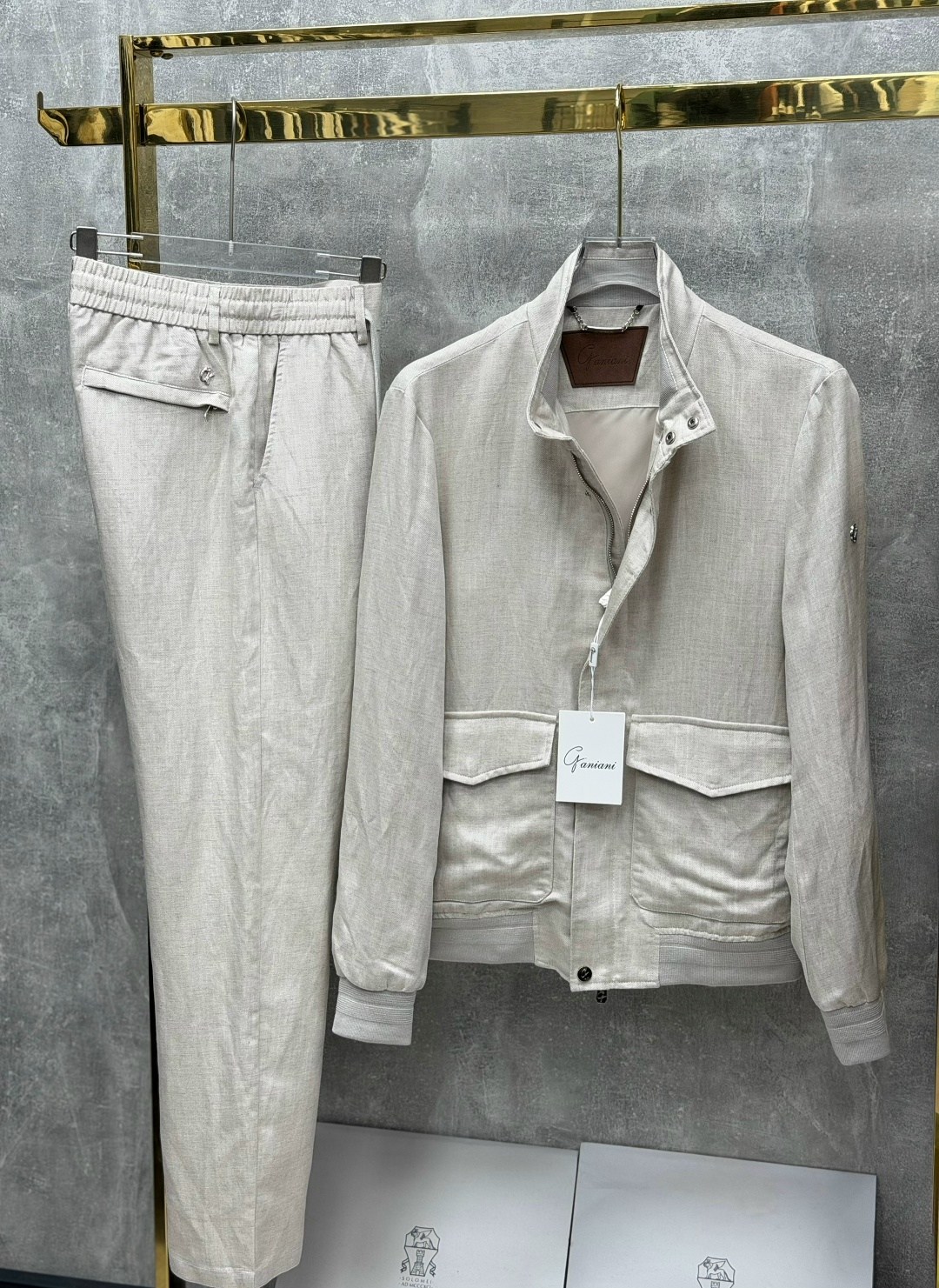 льняной костюм brunello cucinelli,мужской костюм льняной,льняной костюм tom ford,льняной костюм,костюм классический