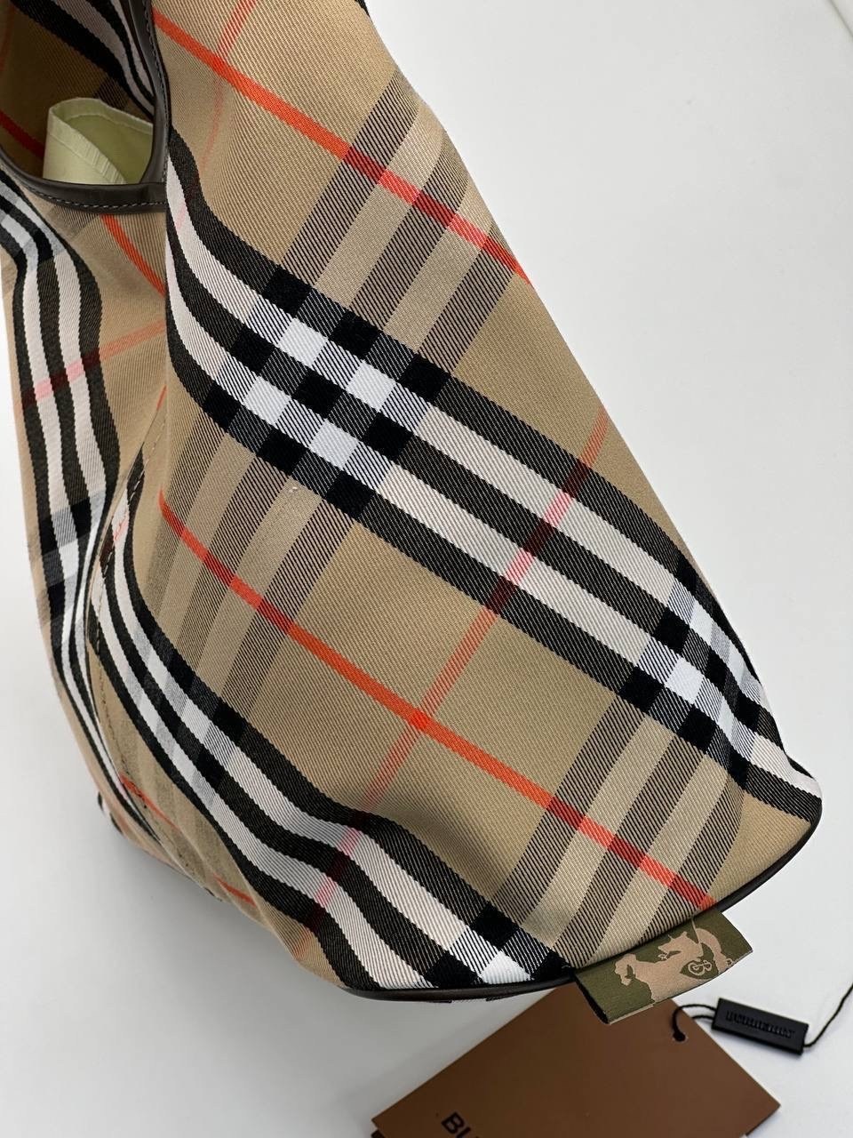 burberry сумка хобо,сумка burberry nova check,сумка burberry,женская сумка burberry,сумка тоут burberry