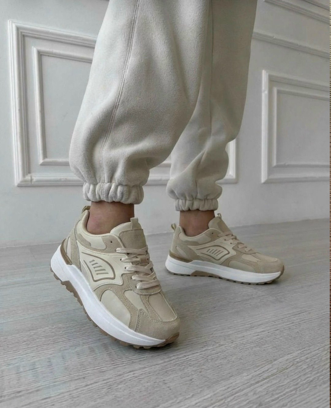 женские кроссовки,кроссовки для женщин,модные кроссовки,трендовые кроссовки,кроссовки женские брендовые