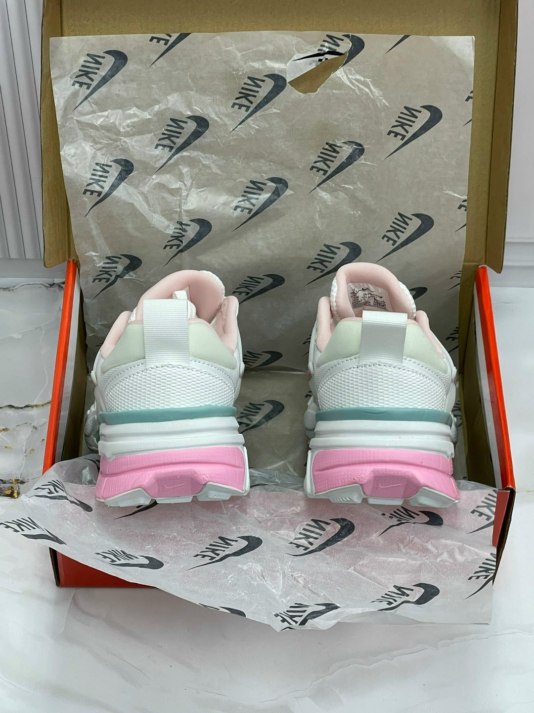 женские кроссовки nike,кроссовки nike,кроссовки,кроссовки nike v 2 k run,женские кроссовки