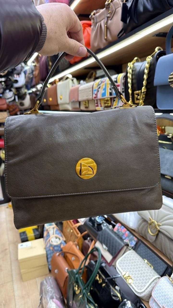 кожаная сумка сэтчел liya coccinelle,сумка coccinelle liya,кожаная сумка сэтчел liya suede coccinelle,coccinelle сумка на плечо liya,сумка coccinelle