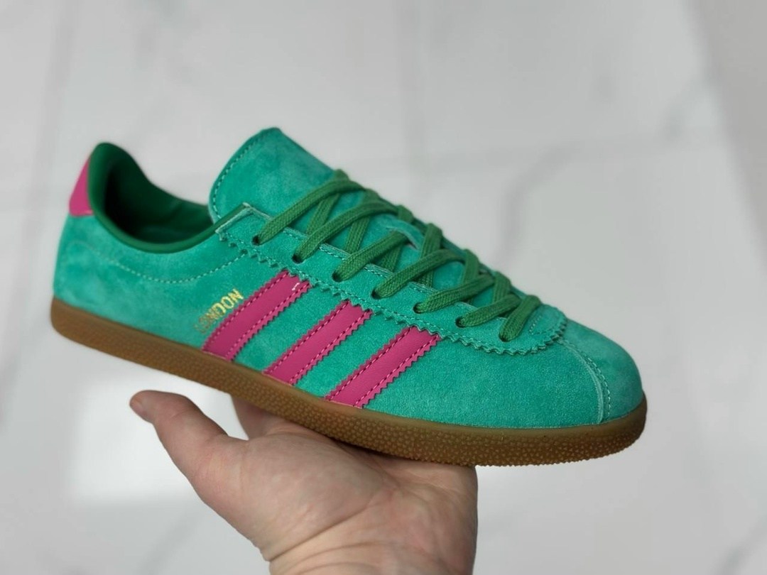 адидас лондон кроссовки,кроссовки adidas london,adidas london trainers red,adidas gazelle gtx,adidas london