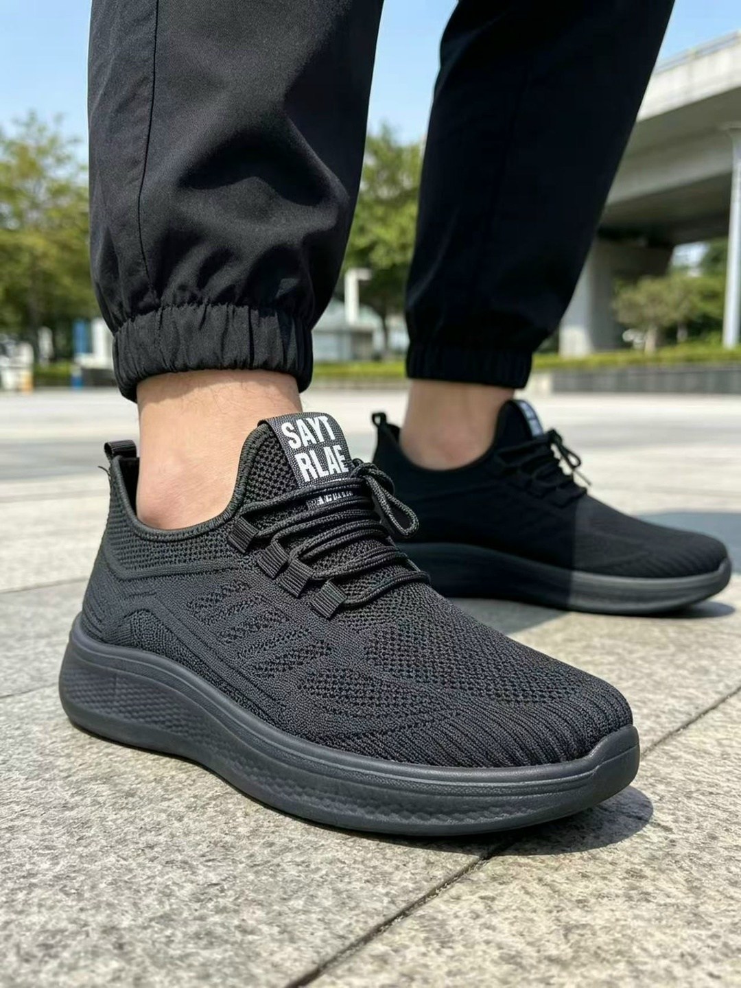 ,мужские кроссовки,модные мужские кроссовки,мужская спортивная ,кроссовки мужские повседневные