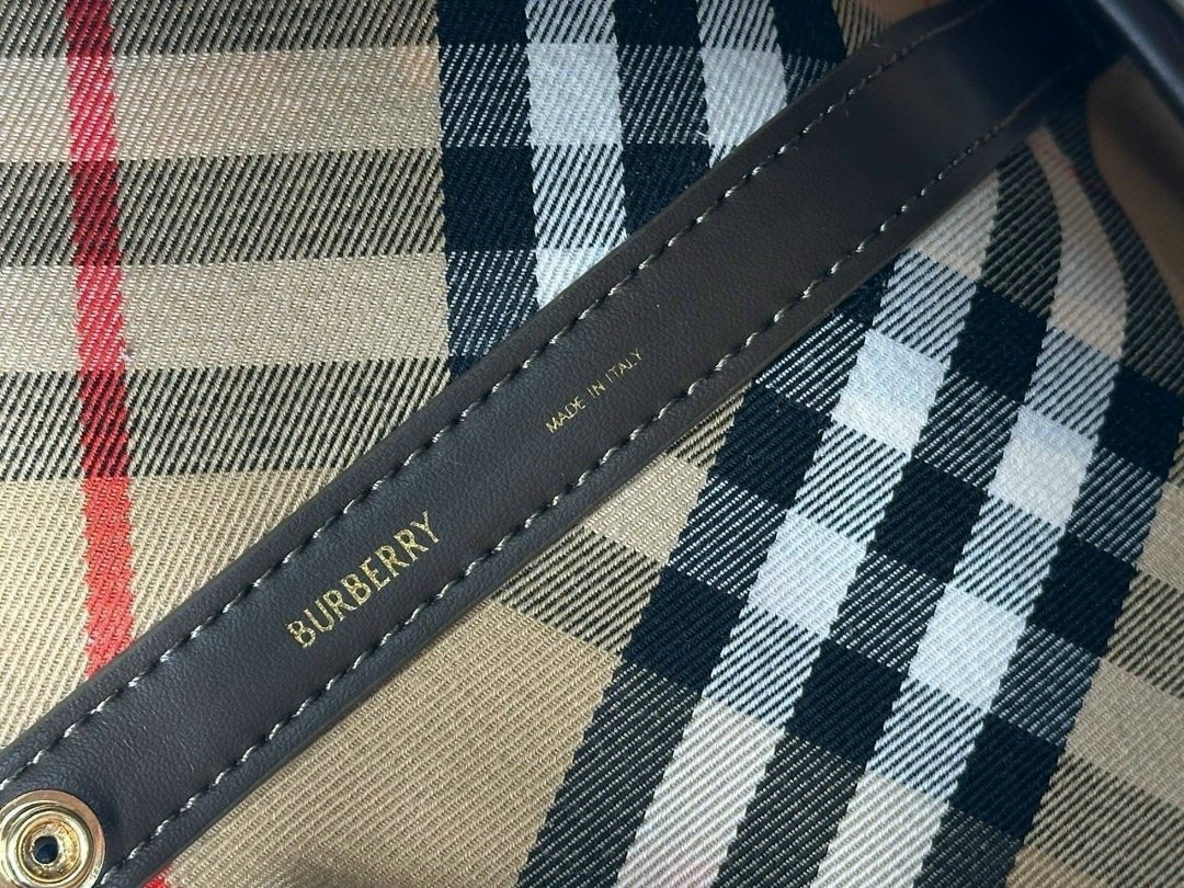 burberry сумка хобо,сумка burberry nova check,сумка burberry,женская сумка burberry,сумка тоут burberry
