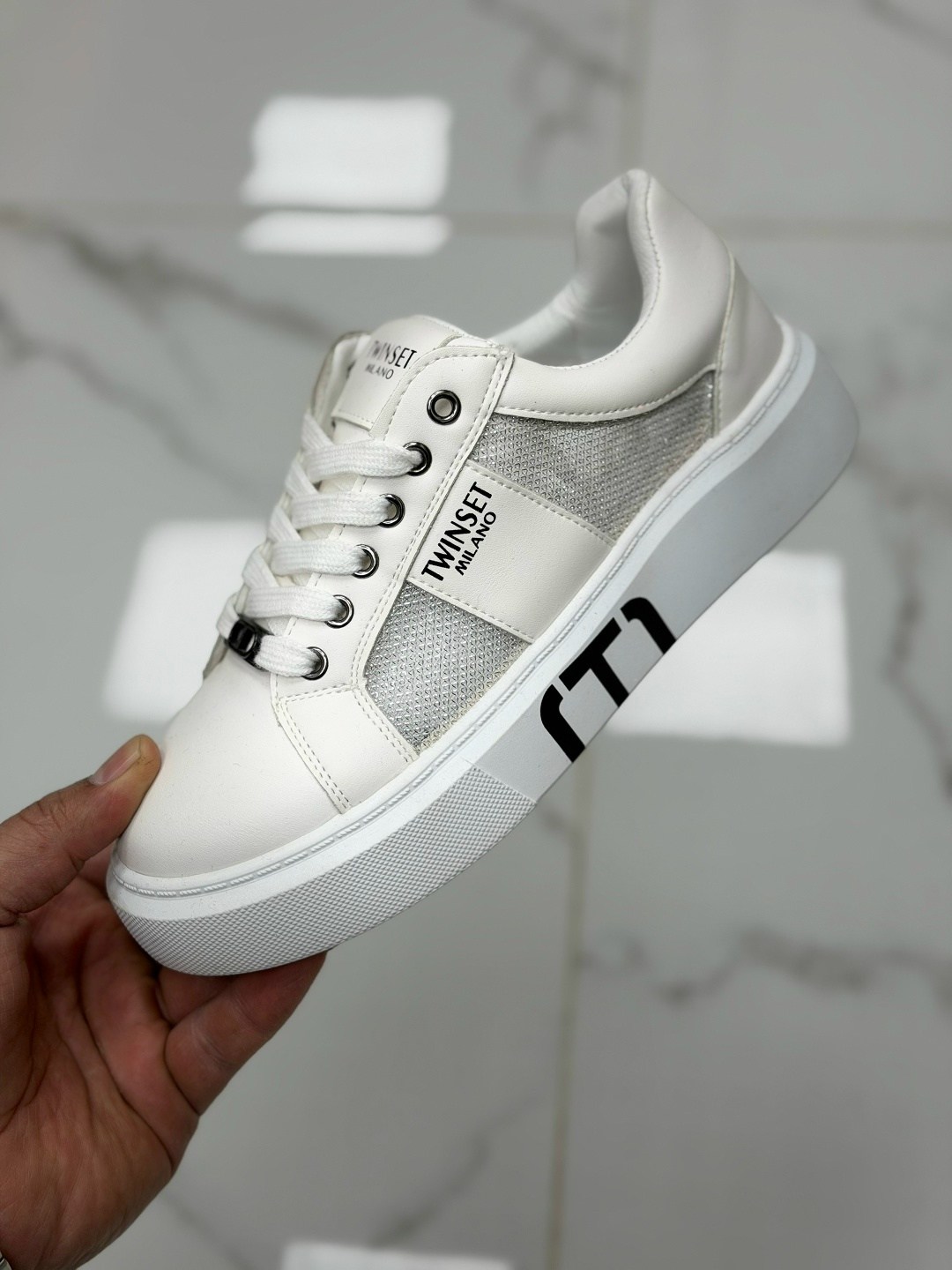 ,женские кроссовки, кроссовки,кроссовки fendi,модные кроссовки