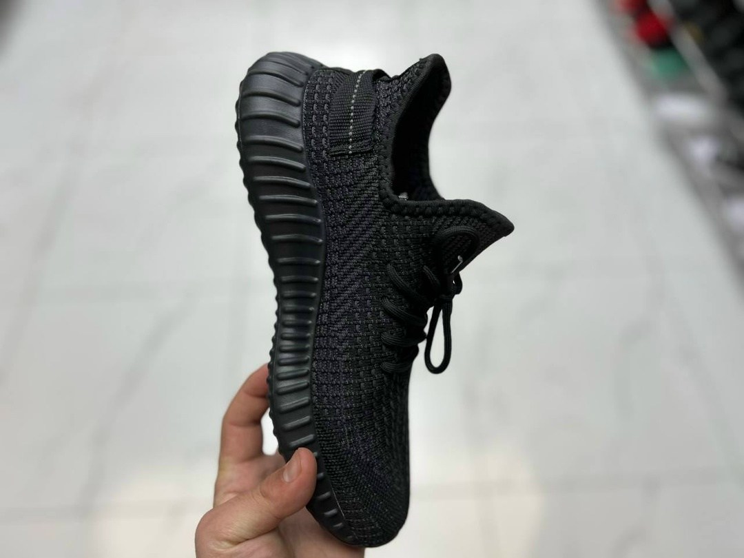 кроссовки мужские yeezy boost 350,кроссовки adidas yeezy boost 350,кроссовки изики,модные кроссовки изи,кроссовки