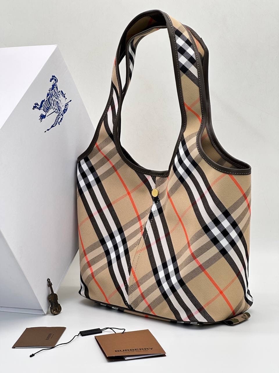 сумка тоут burberry,burberry сумка,сумка burberry женская,сумка шоппер барбери,сумка burberry nova check