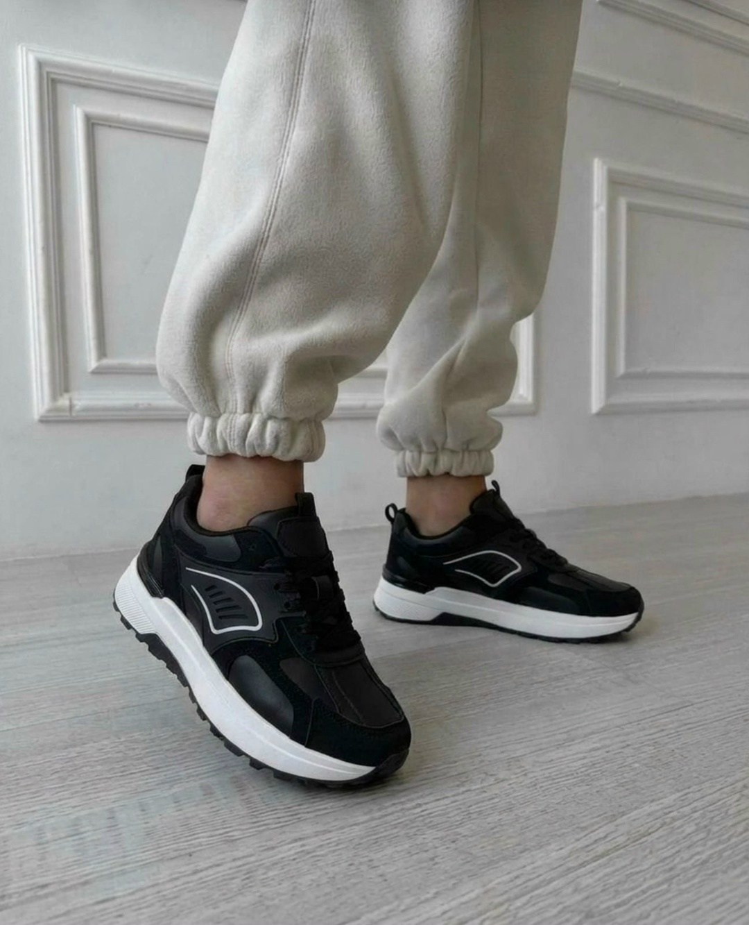 женские кроссовки,кроссовки для женщин,модные кроссовки,трендовые кроссовки,кроссовки женские брендовые