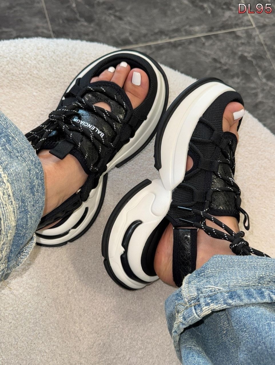 кроссовки женские balenciaga,кроссовки balenciaga,кроссовки balenciaga balenciaga кроссовки,кроссовки спортивные balenciaga,кроссовки balenciaga на шнуровке