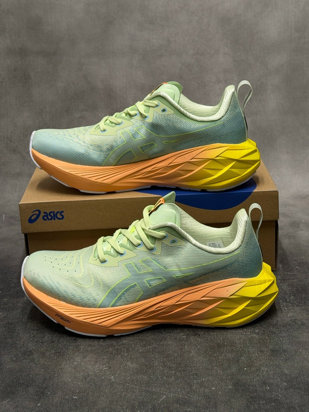 кроссовки,asics novablast 4,кроссовки беговые,кроссовки asics,кроссовка мужской