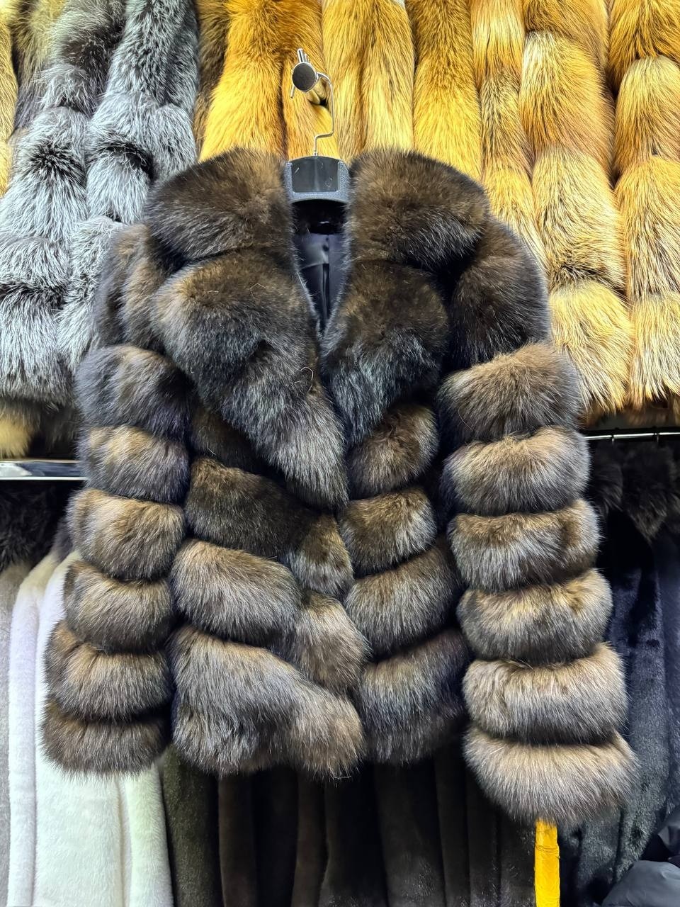 шуба из песца,шуба из песца под соболь,шуба kaidi песца,шикарная тёплая шуба финский песец окрас соболь,шуба финский песец окрас соболь