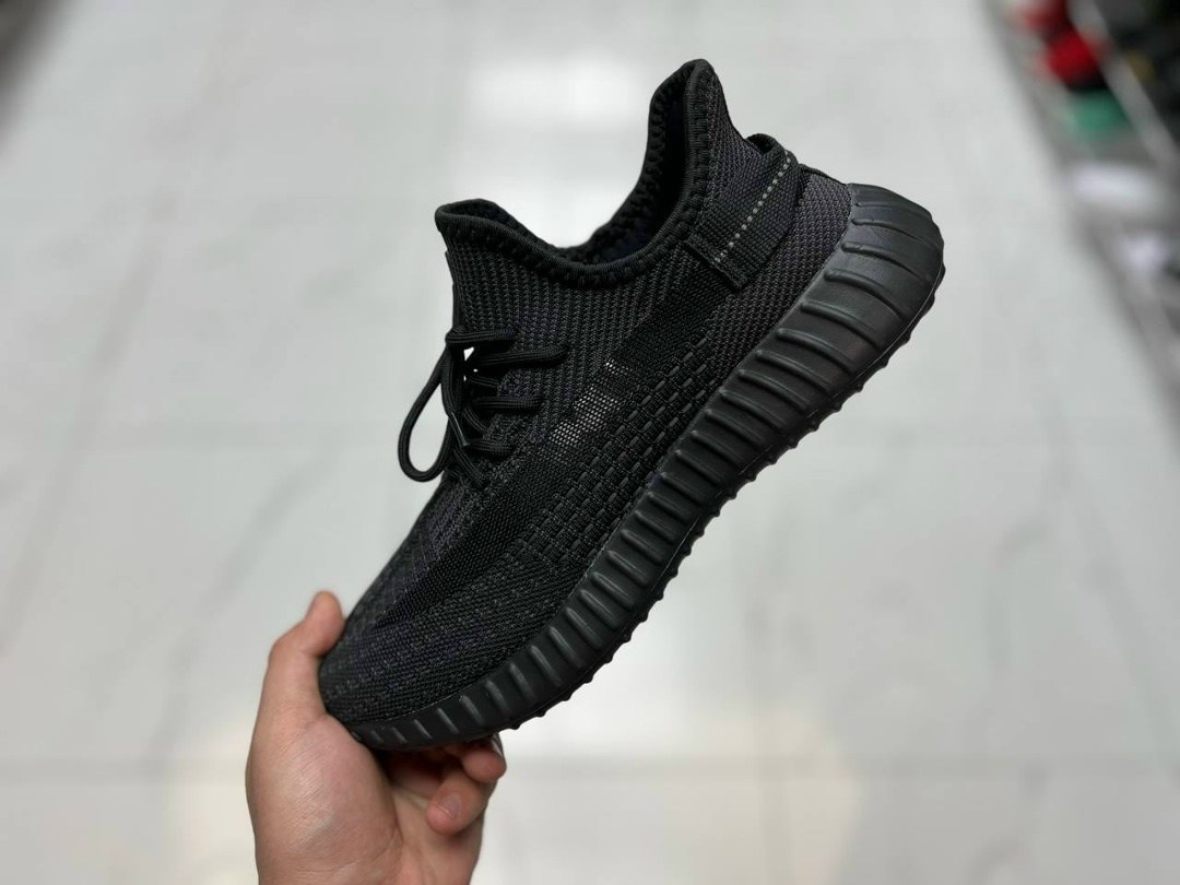 кроссовки мужские yeezy boost 350,кроссовки adidas yeezy boost 350,кроссовки изики,модные кроссовки изи,кроссовки