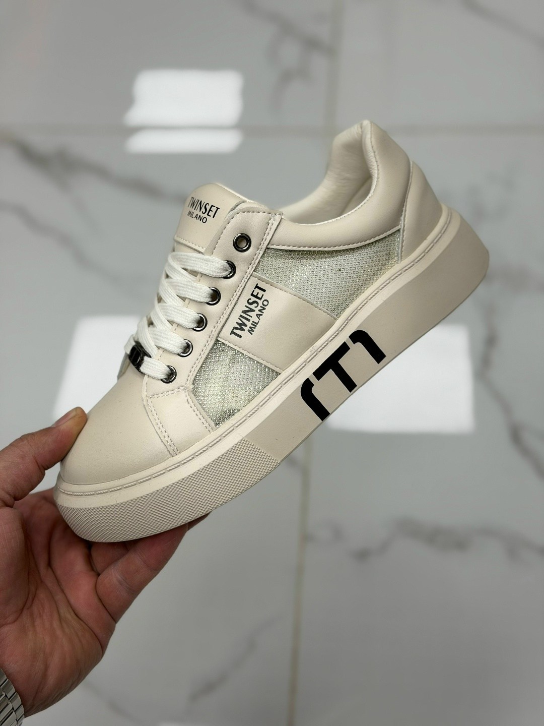 ,женские кроссовки, кроссовки,кроссовки fendi,модные кроссовки