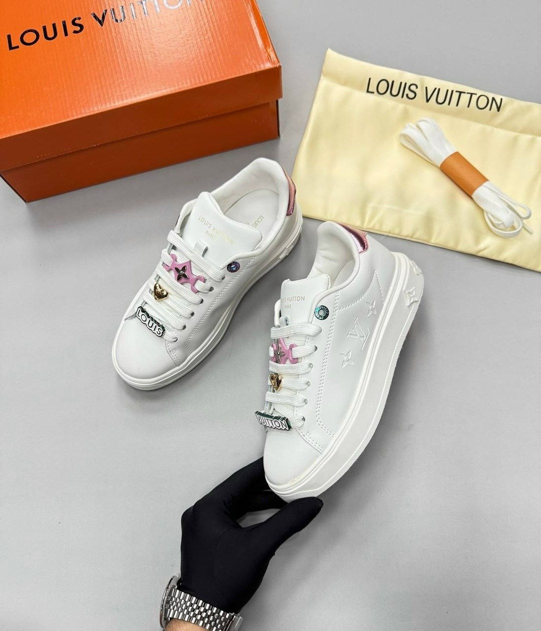 кроссовки женские louis vuitton,кеды луи виттон женские,,кроссовки и кеды луи виттон,луи виттон кеды женские белые