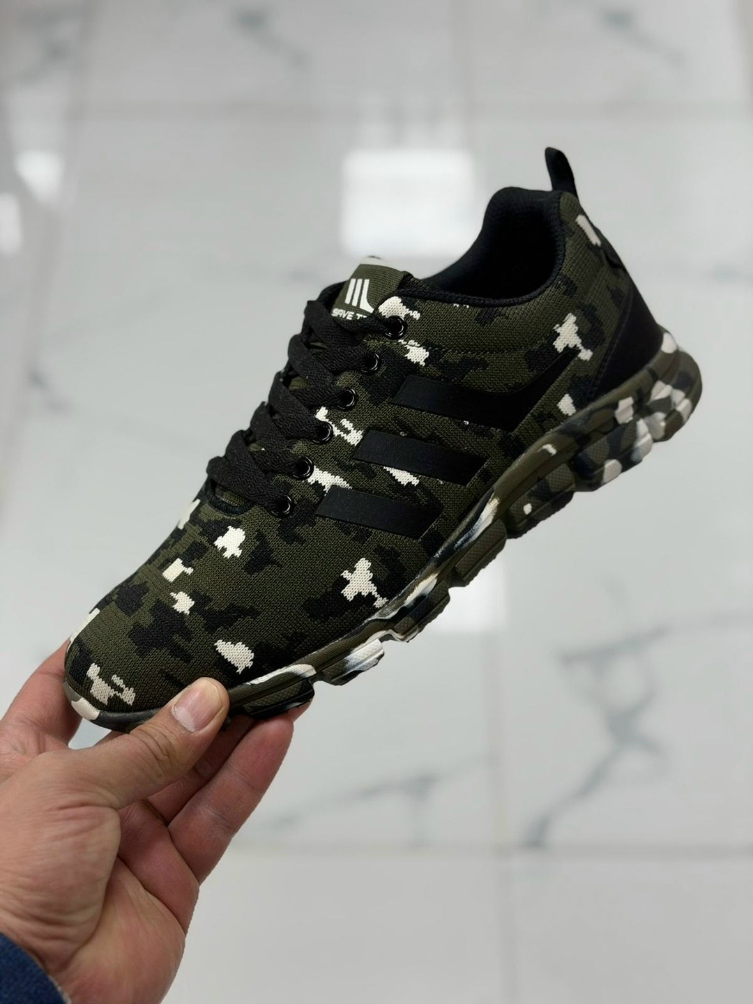 кроссовки adidas,кроссовки мужские adidas,,кроссовки адидас,кроссовки адидас кожаные