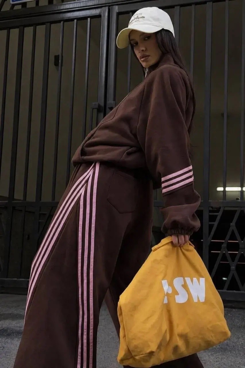 спортивный женский костюм,cпортивный костюм женский теплый,спортивные костюмы на флисе,спортивный костюм,костюм с лампасами