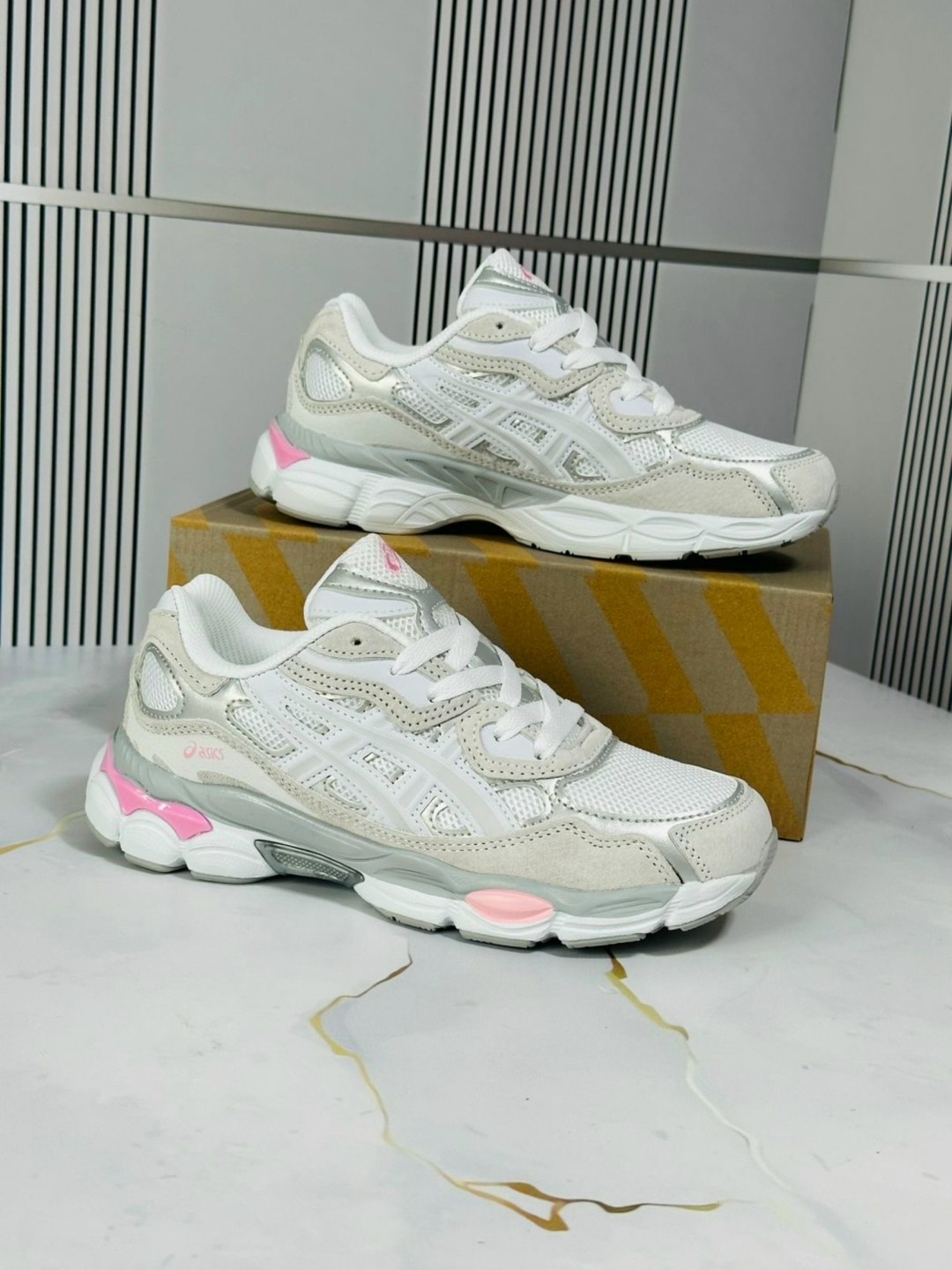 кроссовки женскиe,кроссовки,кроссовки adidas женские,кроссовки модные,кроссовки для женщин асикс gel nyc asics 413808042