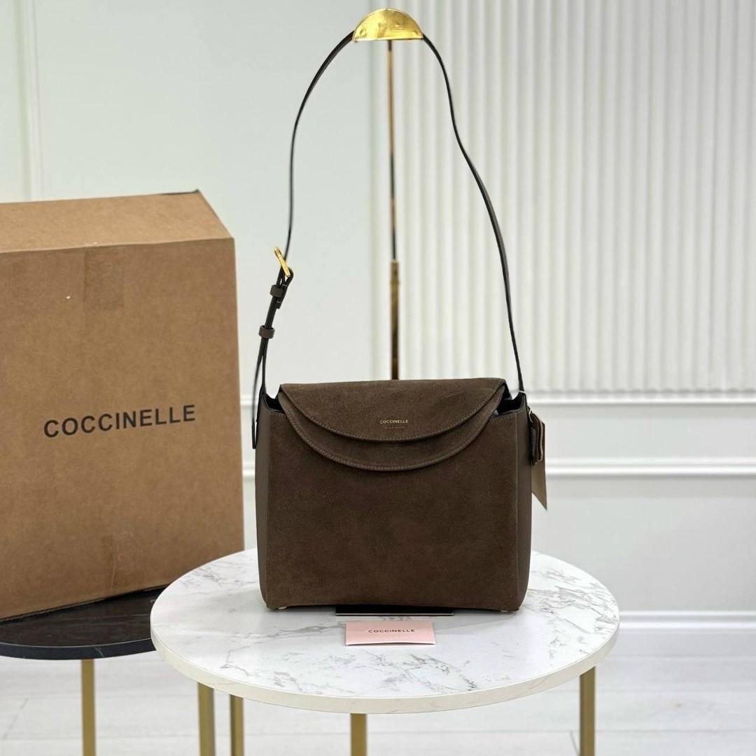 сумка женская coccinelle натуральная замша,сумка coccinelle,сумка coccinelle замша,сумка coccinelle из натуральной замши,сумка женская coccinelle черная