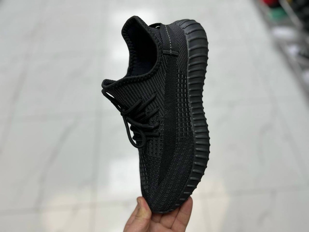 кроссовки мужские yeezy boost 350,кроссовки adidas yeezy boost 350,кроссовки изики,модные кроссовки изи,кроссовки