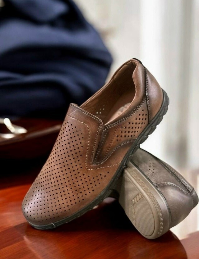 мужские туфли полуботинки из натуральной кожи,туфли мужские,мужские летние туфли,туфли мужские летние кожаные с перфорацией,