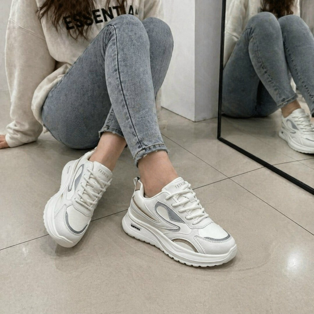 женские кроссовки,,кроссовки модные,белые кроссовки женские,повседневные кроссовки