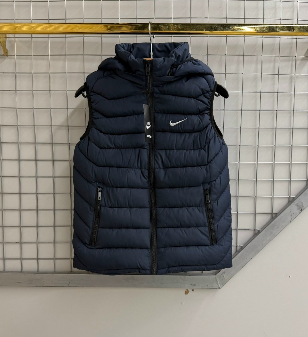 жилет мужской,жилетка nike,жилетка мужская,жилет безрукавка,жилет мужской утепленный рибок