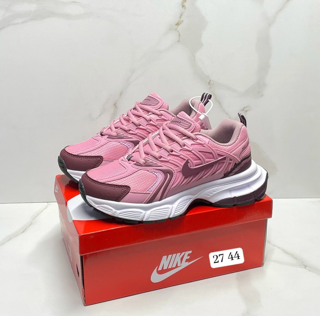 кроссовки,женские кроссовки,nike женские кроссовки,кроссовки nike,спортивная